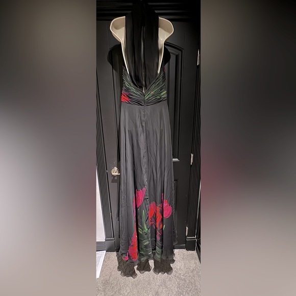 Tony Bowls Evenings Formal Dress - Picture 2 of 7